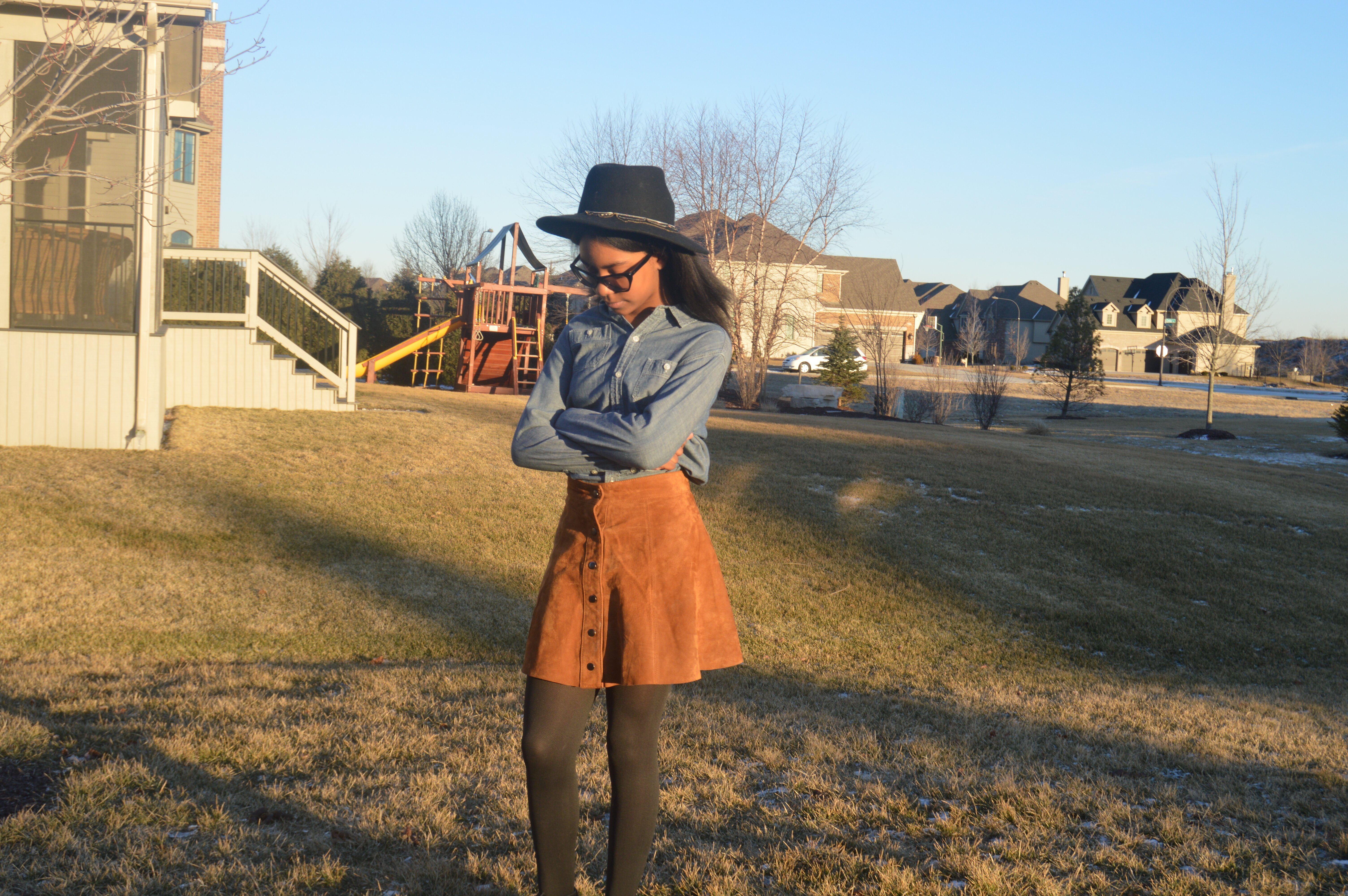 Teen blogger Nyah Marie AKA Style Stalker shares with you her love of hats, the wide brim fedora, and how she styles it.